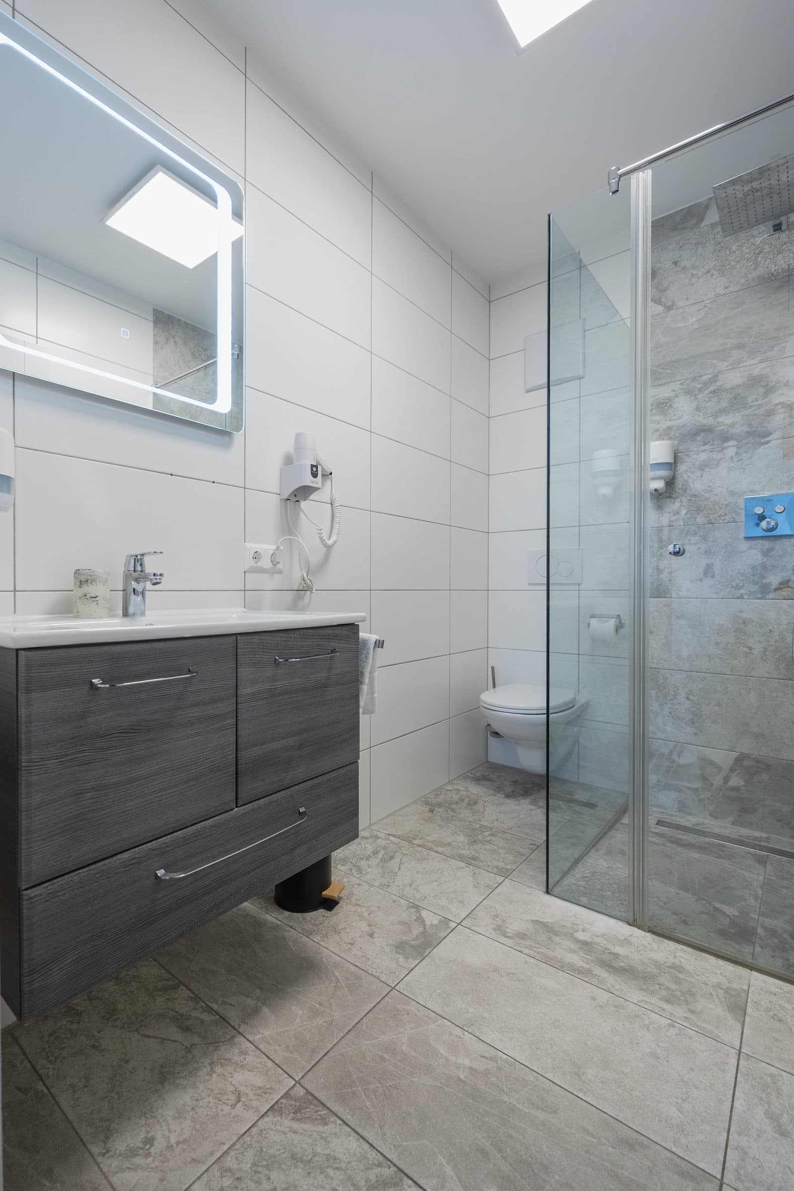 Doppelzimmer – 6